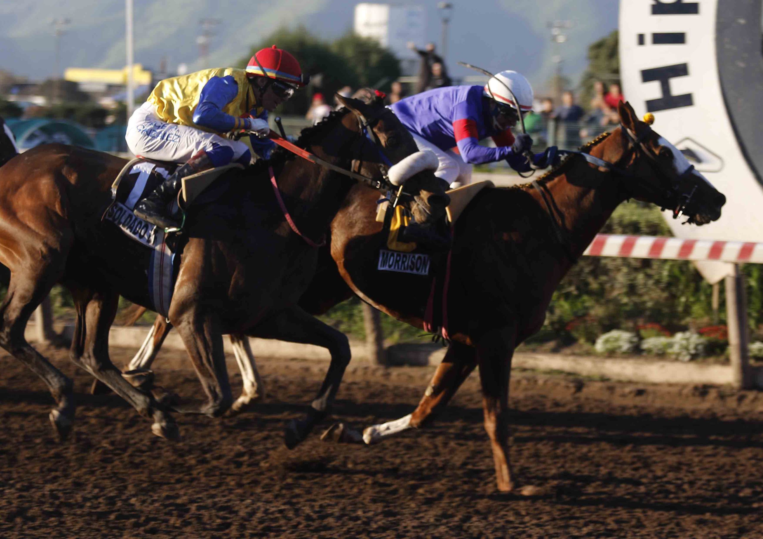 En este momento estás viendo Morrison contó con un toque de magia para ganar en récord las Dos Mil Guineas (G1)